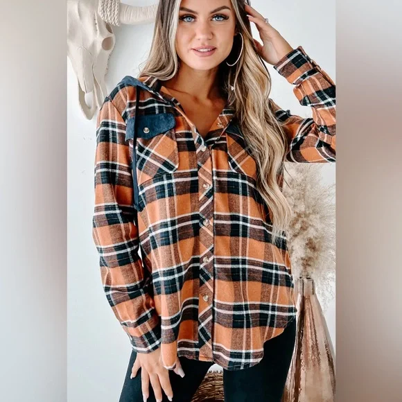 NWT Hem & Thread Starting Again Plaid Hooded Long Sleeve Flannel Top Navy/Camel - Picture 1 of 13